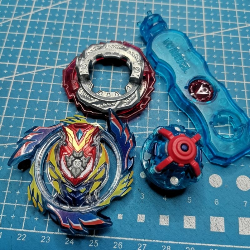 ( Pre-Loved ) Takara Tomy Beyblade Burst Strike God Valkyrie Ultimate ...
