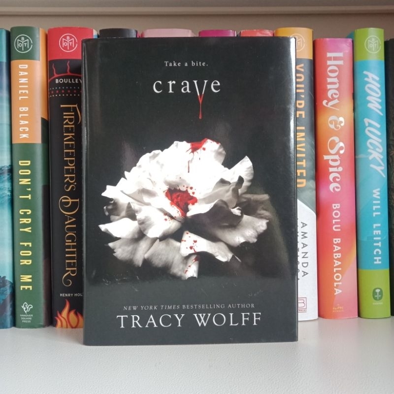 Crave (Crave, 1) by Tracy Wolff (Hardcover) Shopee Philippines