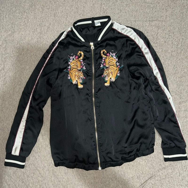 Preloved H&M Divided Sukajan Japanese Style Jacket Women’s | Shopee ...