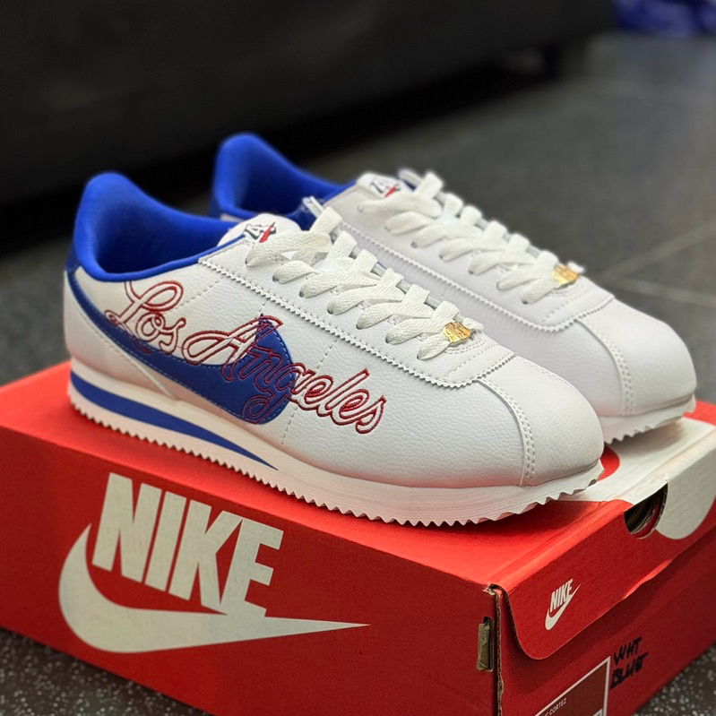 La nike cortez hotsell