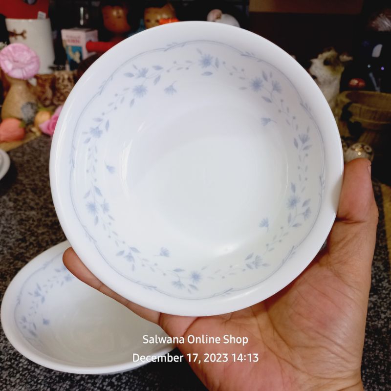 CORELLE BY CORNING USA • BREAK AND CHIP RESISTANT • SET OF 2