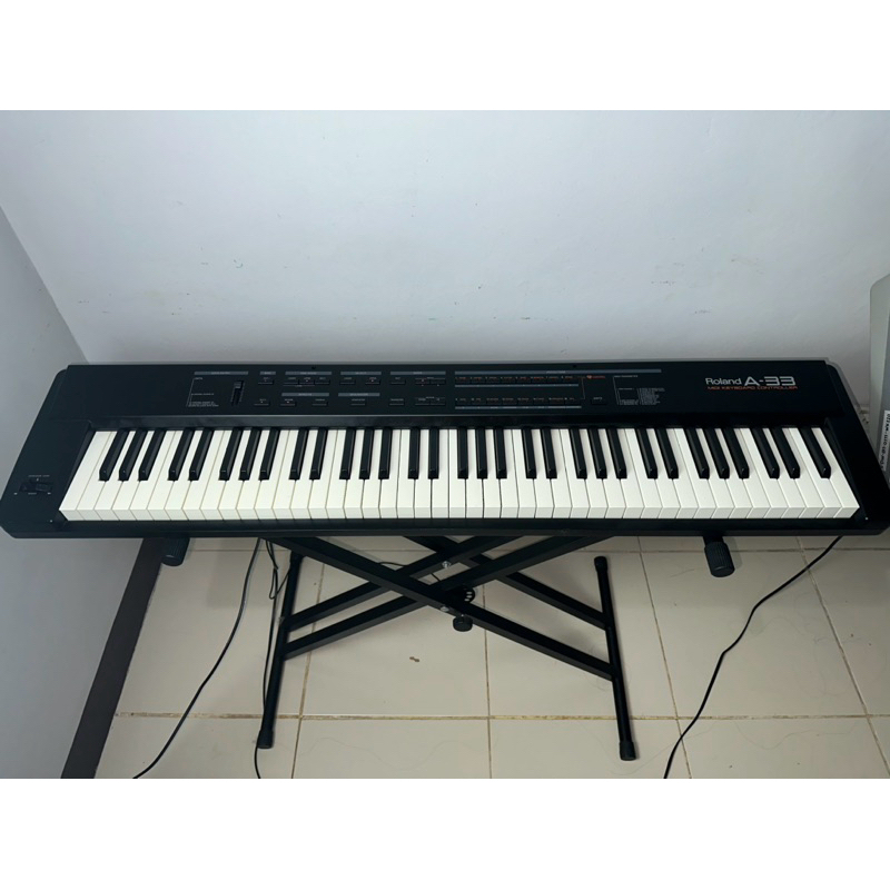 ROLAND sale A33 MIDI keyboard controller with