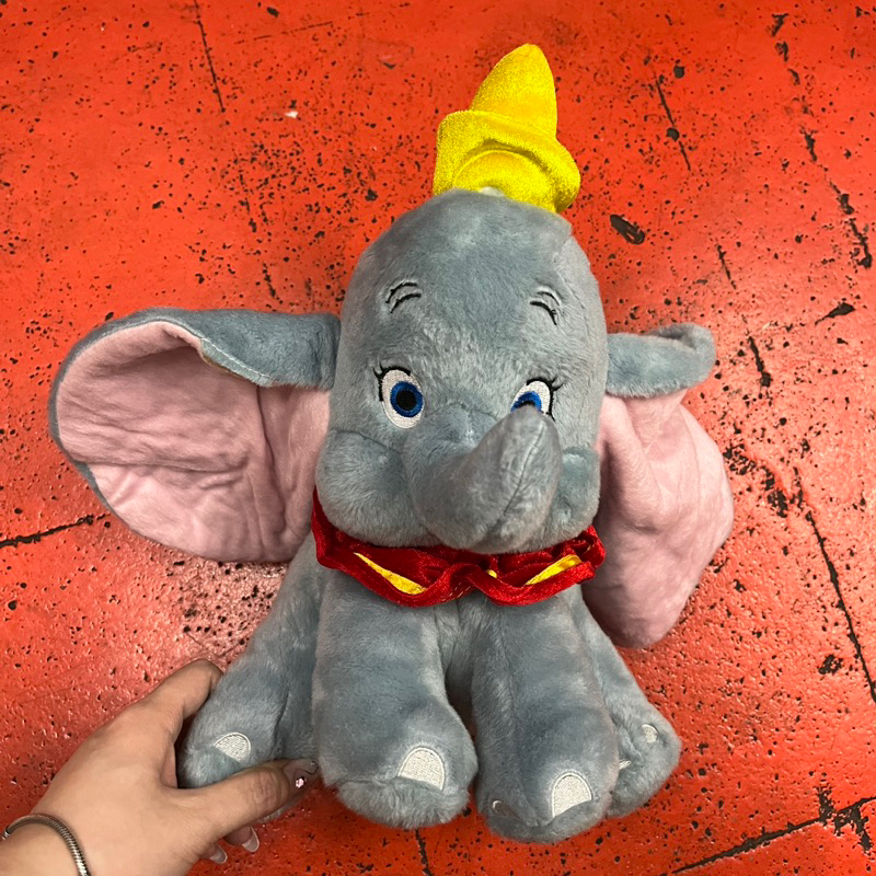 Limited Edition Replica Elephant - The Chics of Dumbo (10cm) main image 0