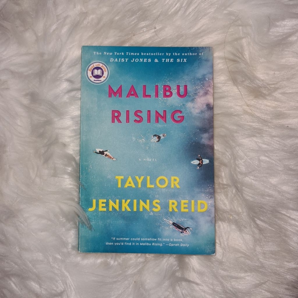 Malibu Rising by Taylor Jenkins Reid | Shopee Philippines