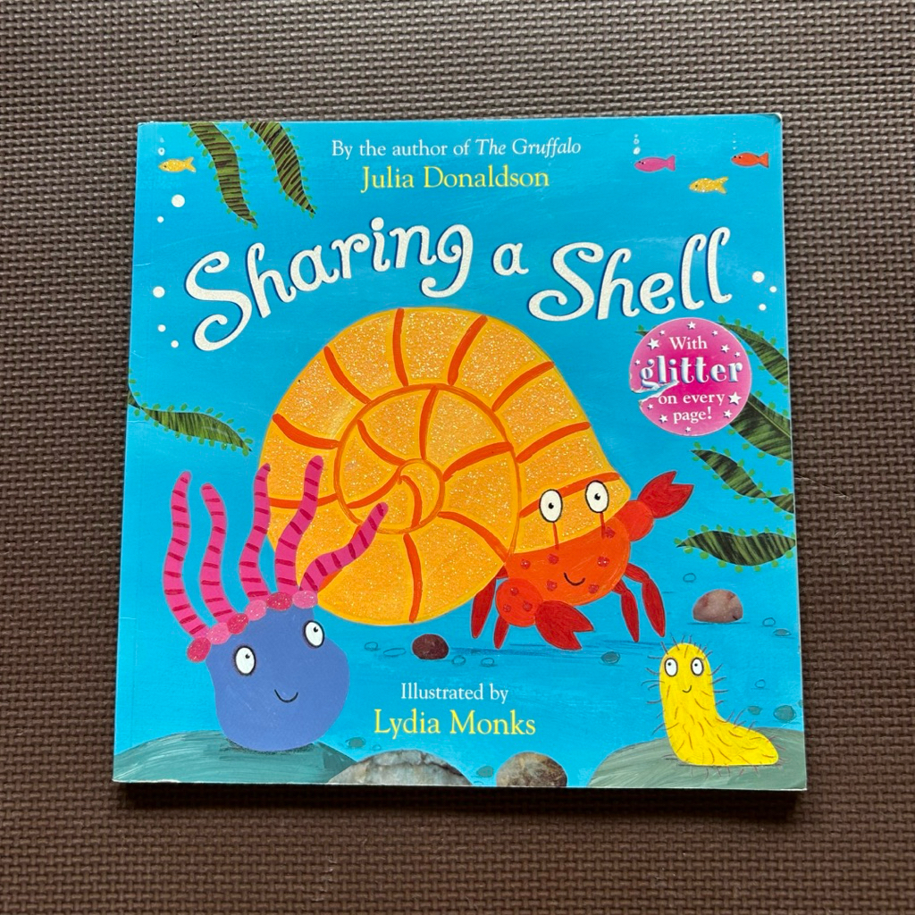 Julia Donaldson Sharing a Shell (Paperback) | Shopee Philippines