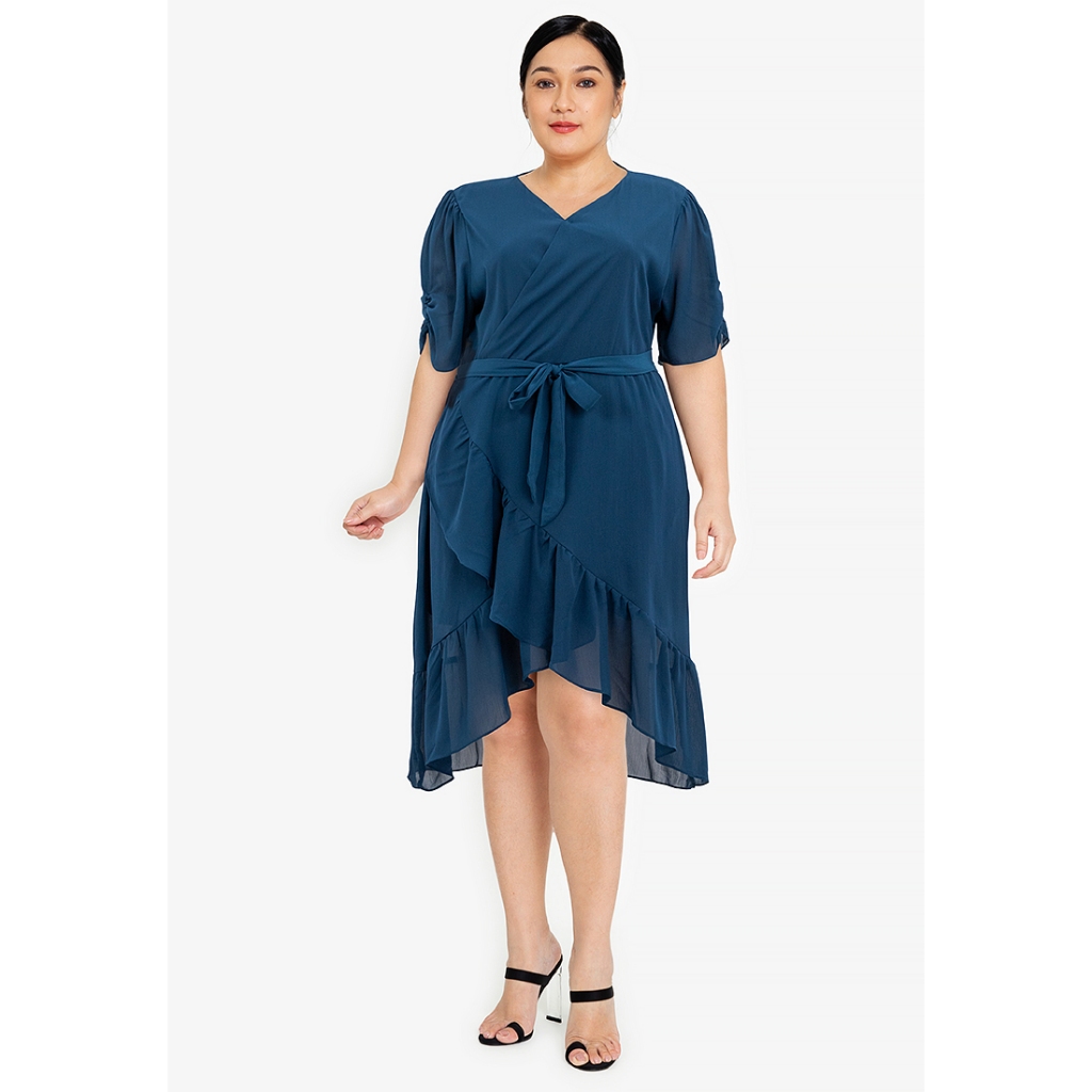 princess polly baby blue dress Kiyonna - Flirty Flounce Wrap Dress - Navy Floral Print