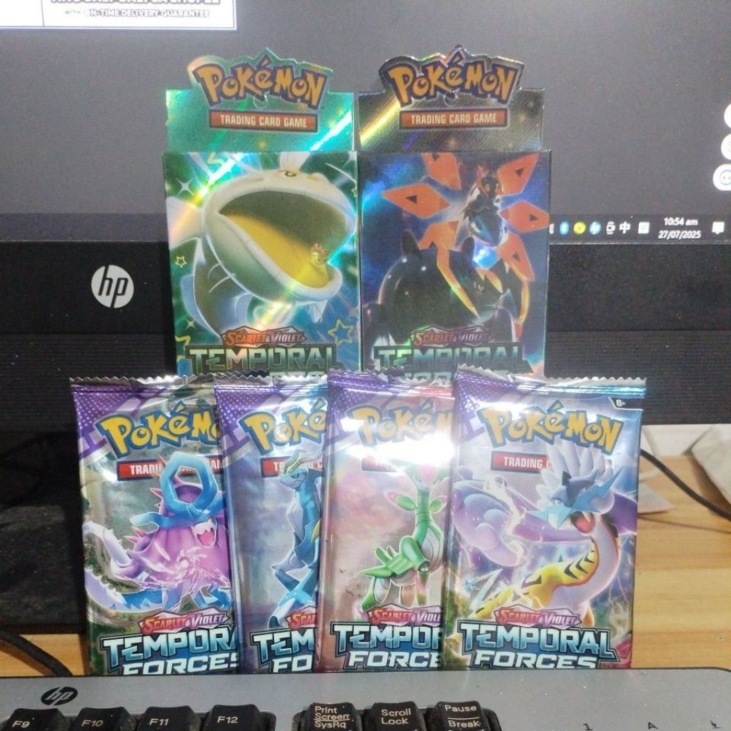 pokemon mystery card packs Chilling Reign [Sword & Shield] Pokemon Booster Box main image 0
