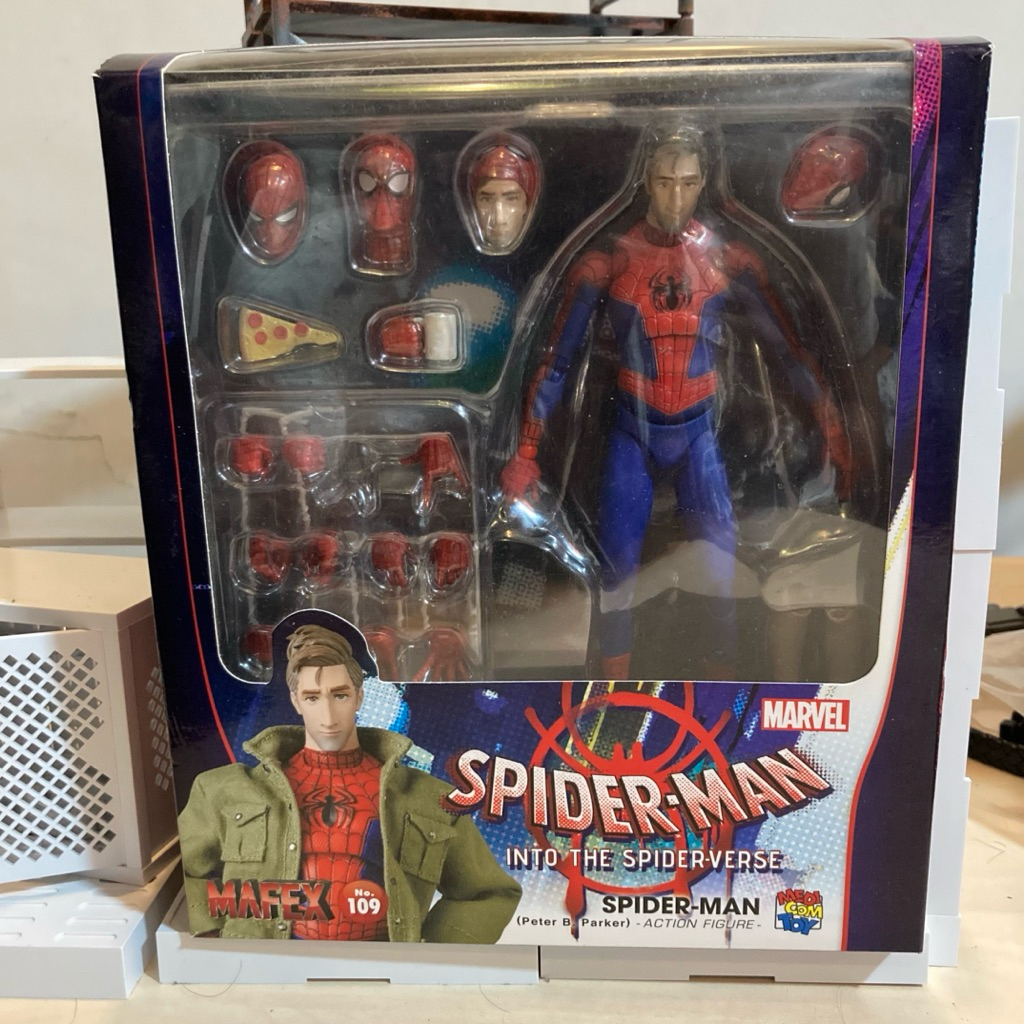 MAFEX NO 109 Peter B Parker Into the Spiderverse | Shopee Philippines