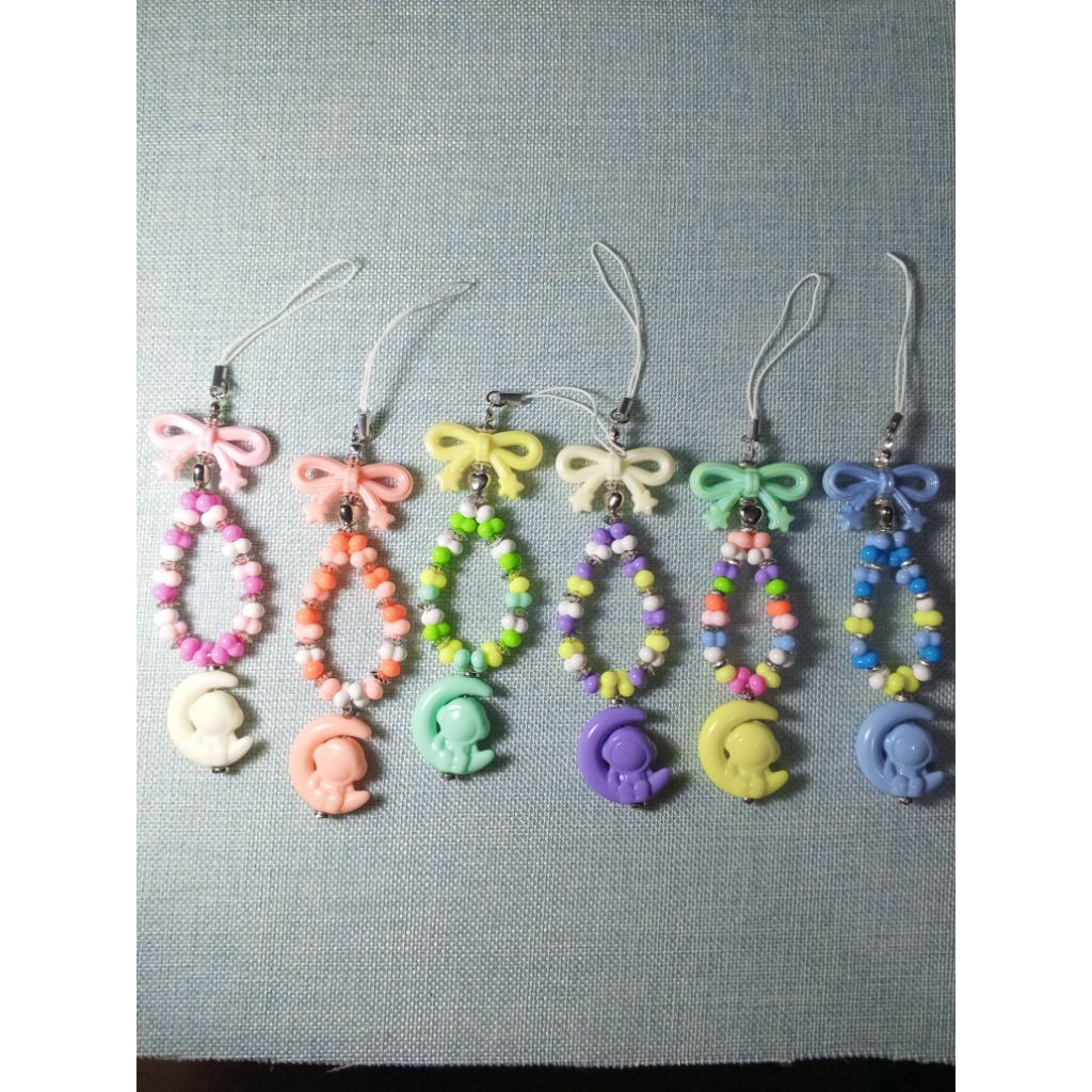 Peanut Bead Keychains (Moon & ribbon designs) | Shopee Philippines