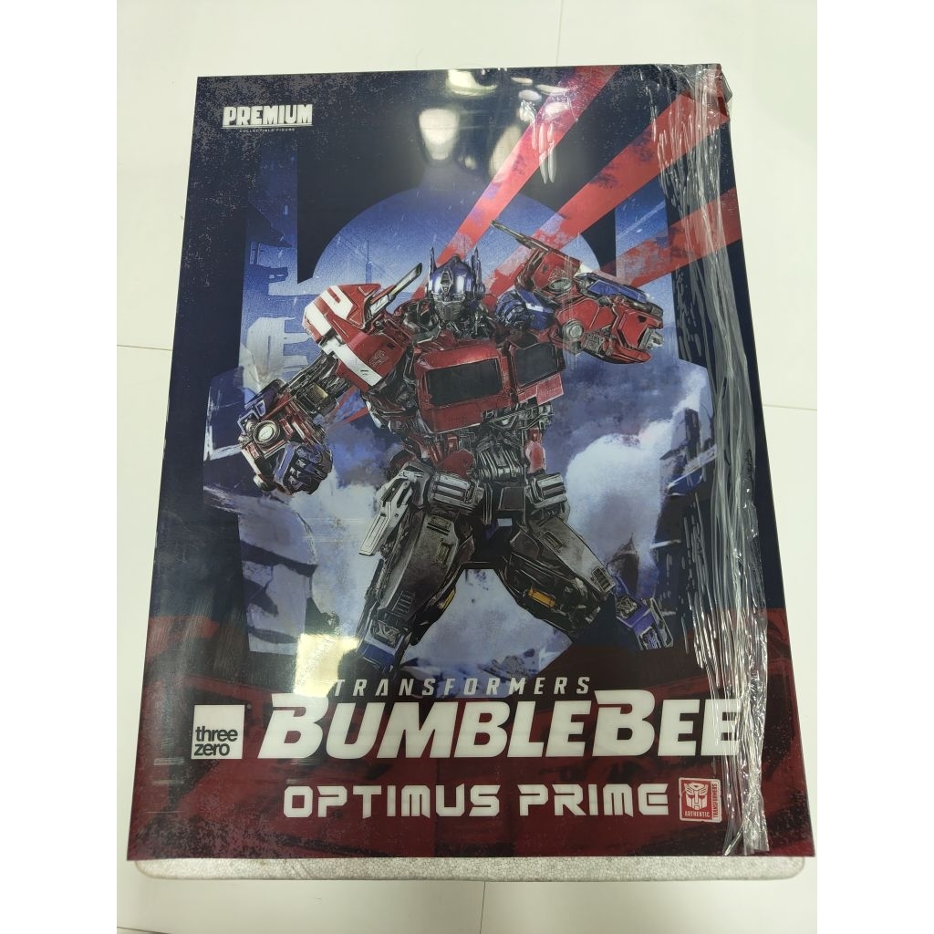 Threezero Transformers PREMIUM Bumblebee Optimus Prime 19