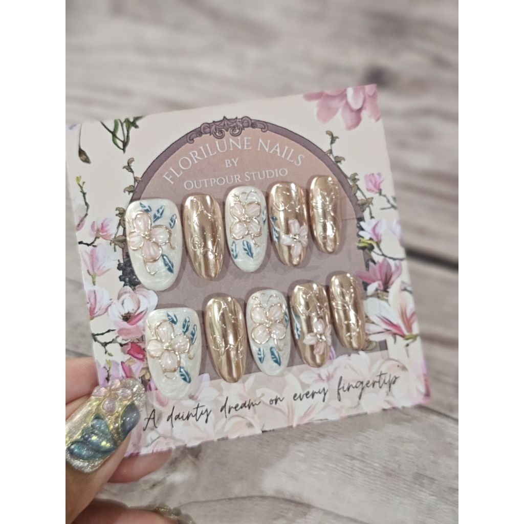 (SMALL) Handmade Press-On Nails Style F (Handpainted Palace Style