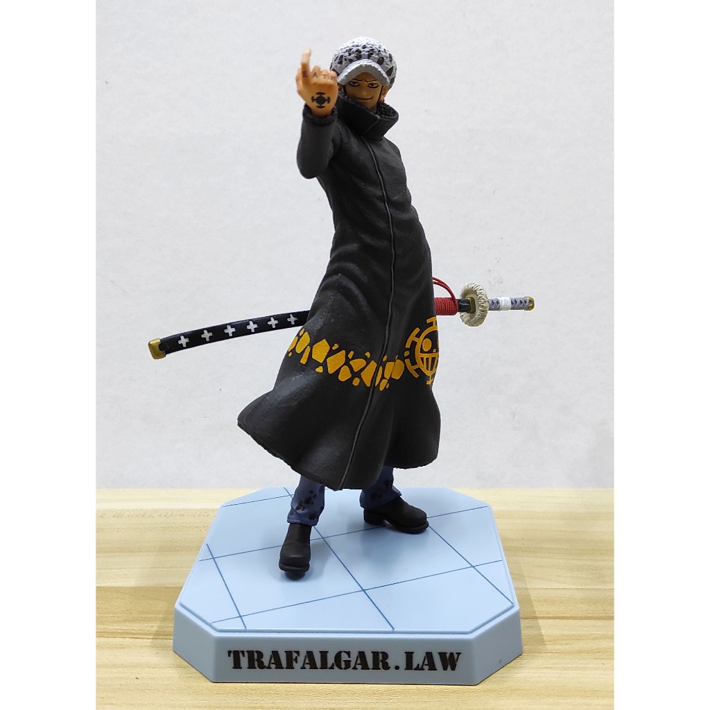 Bouteille One Piece - Ichiban Kuji Legends Over Time - Trafalgar Law - Figurine/objet Collector Neuf