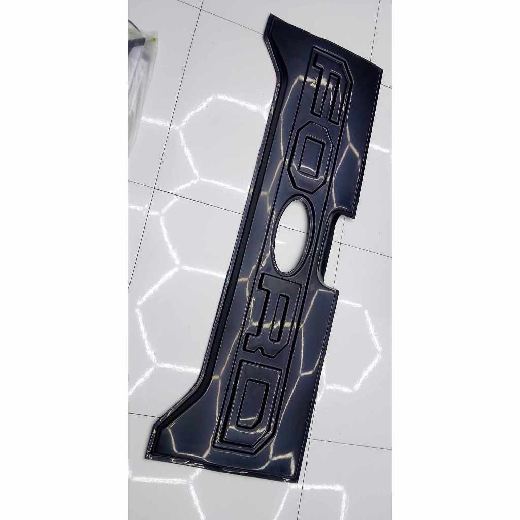 Ford Raptor and Ranger 2012 to 2020 Black Rear Cladding with Hole ...