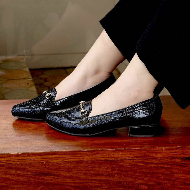 Ladies Footwear Heel Loafers Shoes Womens 1” Premium Faux Patent