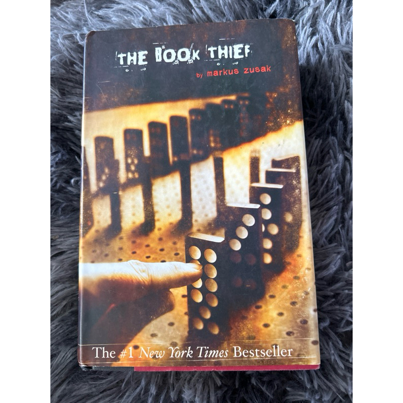 Markus Zusak Novels The book thief / bridge of clay | Shopee Philippines