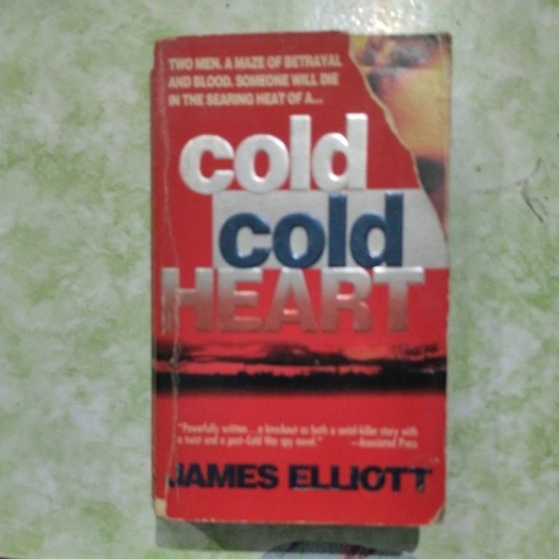 Cold Cold Heart by James Elliotte ( Paper Back, PreLoved)