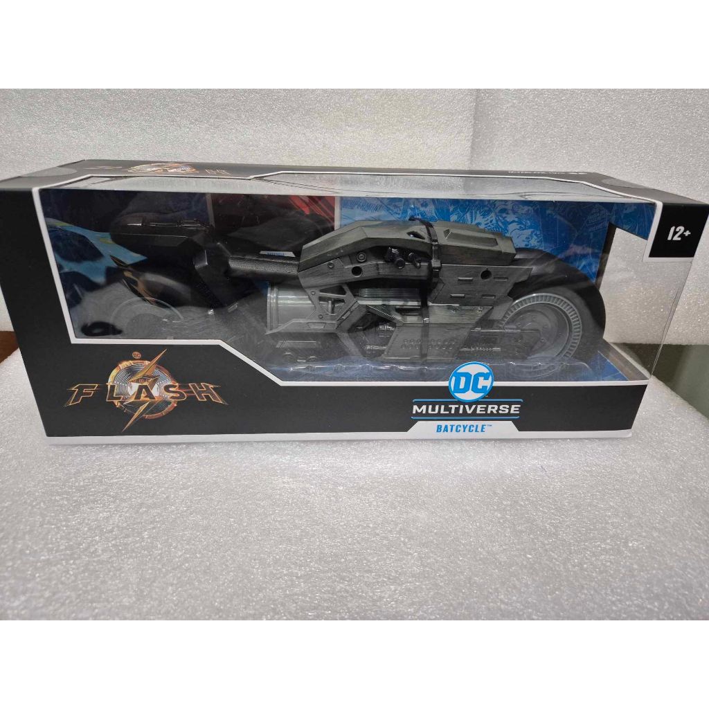 The Flash DC Multiverse véhicule Batcycle with Bat... McFarlane Véhicule chez