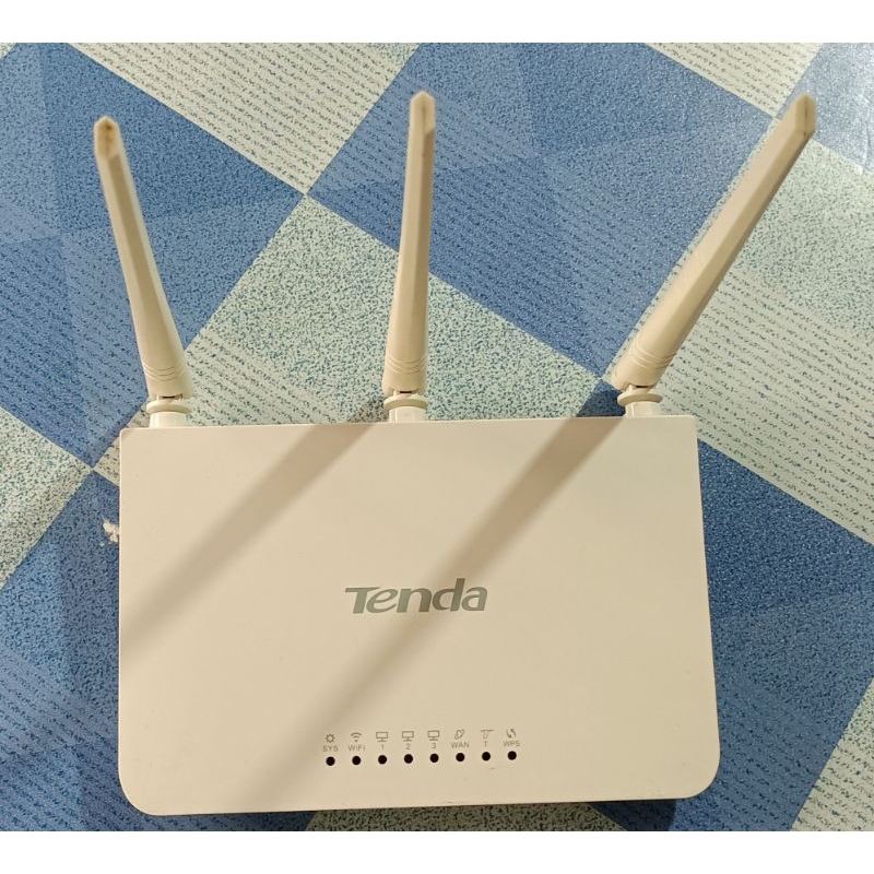 TENDA Wireless Wifi Router for Piso VENDO 2nd hand with adapter ...