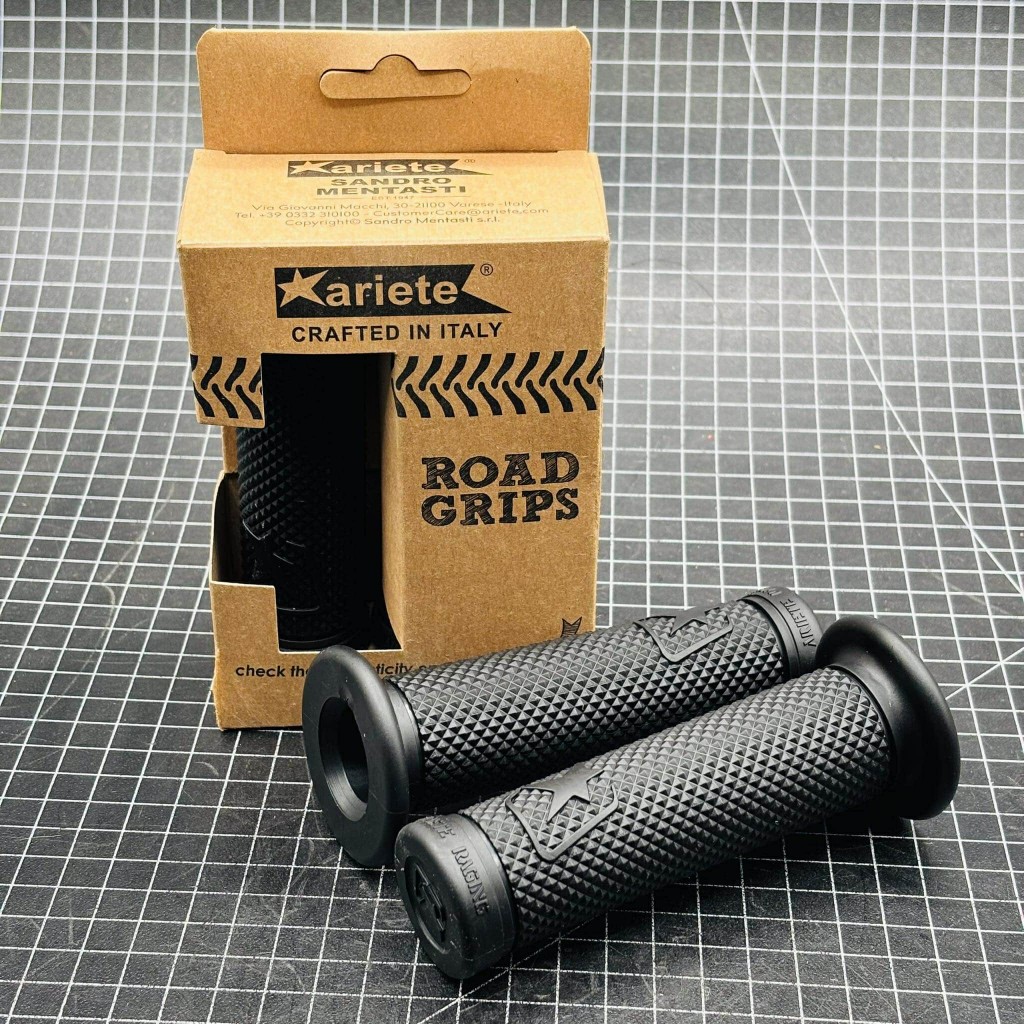 ARIETE ROAD GRIPS UNIVERSAL HANDLE GRIP SET BLACK | Shopee Philippines