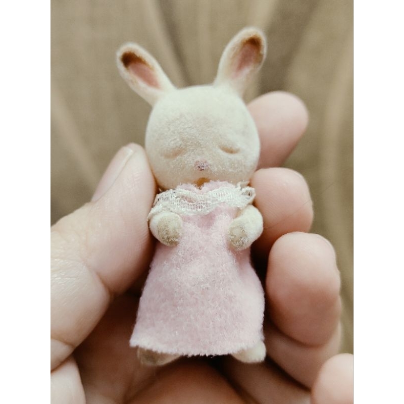 Sylvanian Families Sleeping Baby Rabbit | Shopee Philippines