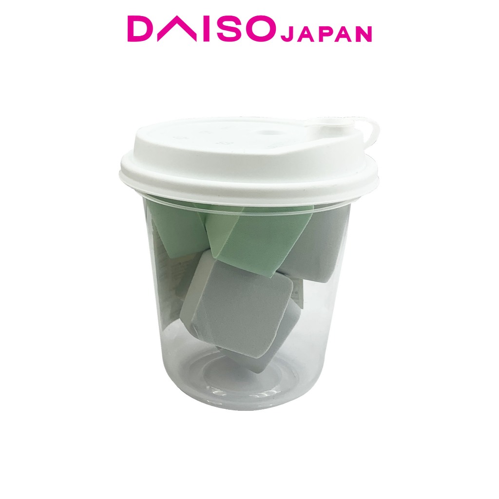 Daiso Quadrilateral-Shaped Makeup Sponges with Container (7 pieces ...