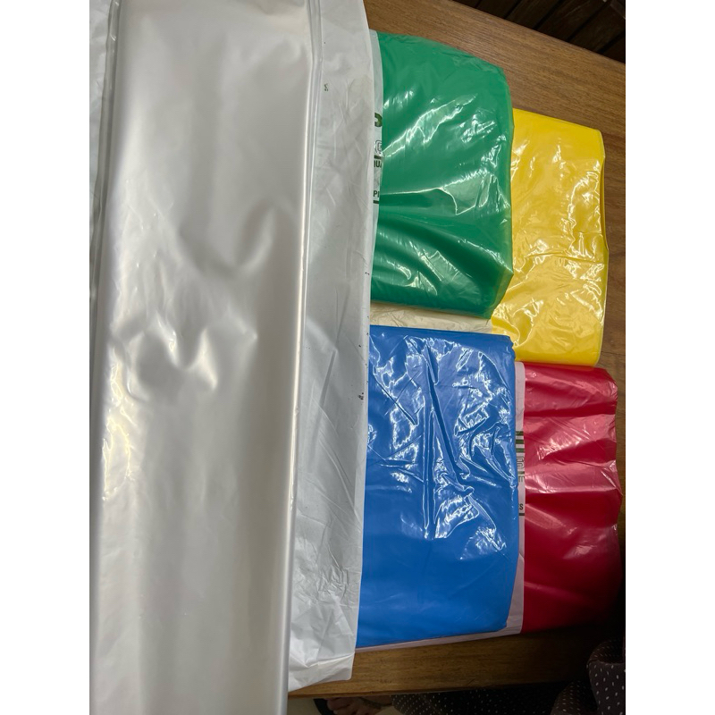 pack 25x50 PE Calypso Clear Red Blue Green Yellow Colored Plastic 50  pieces approximately