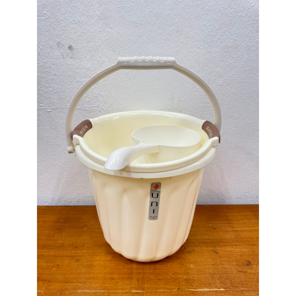 Ivory Pail Basin Water dipper set | Shopee Philippines