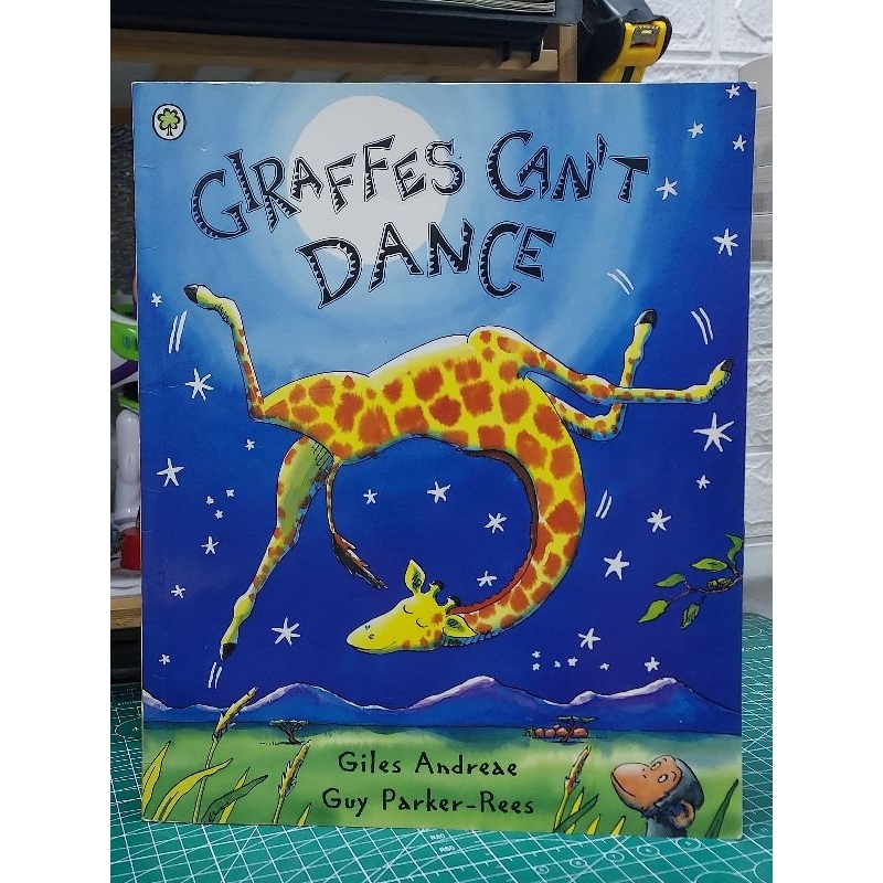 Giraffe cant Dance ~ Giles Andreae ~ | Shopee Philippines