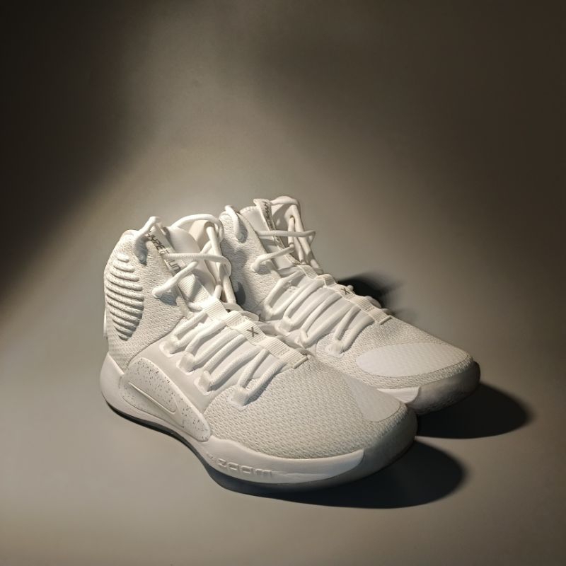 hyperdunk x triple white
