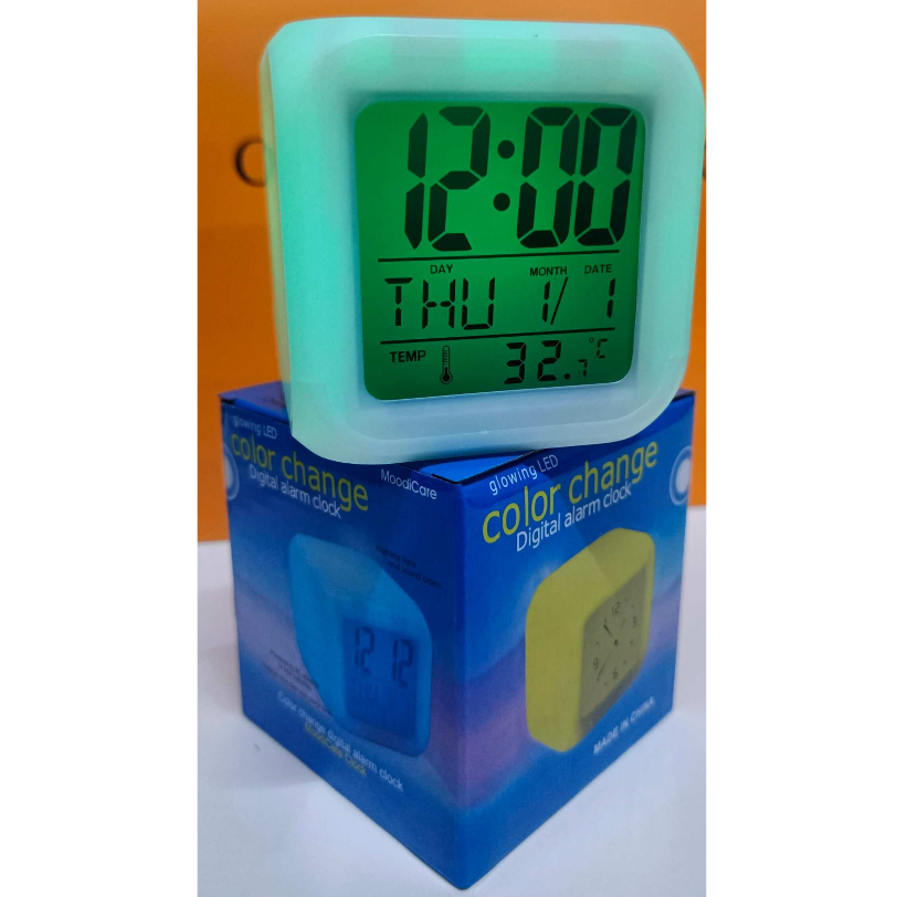 xxx- Digital Clock Battery Desk Alarm Color Change Alarm Clock Cube 7 ...