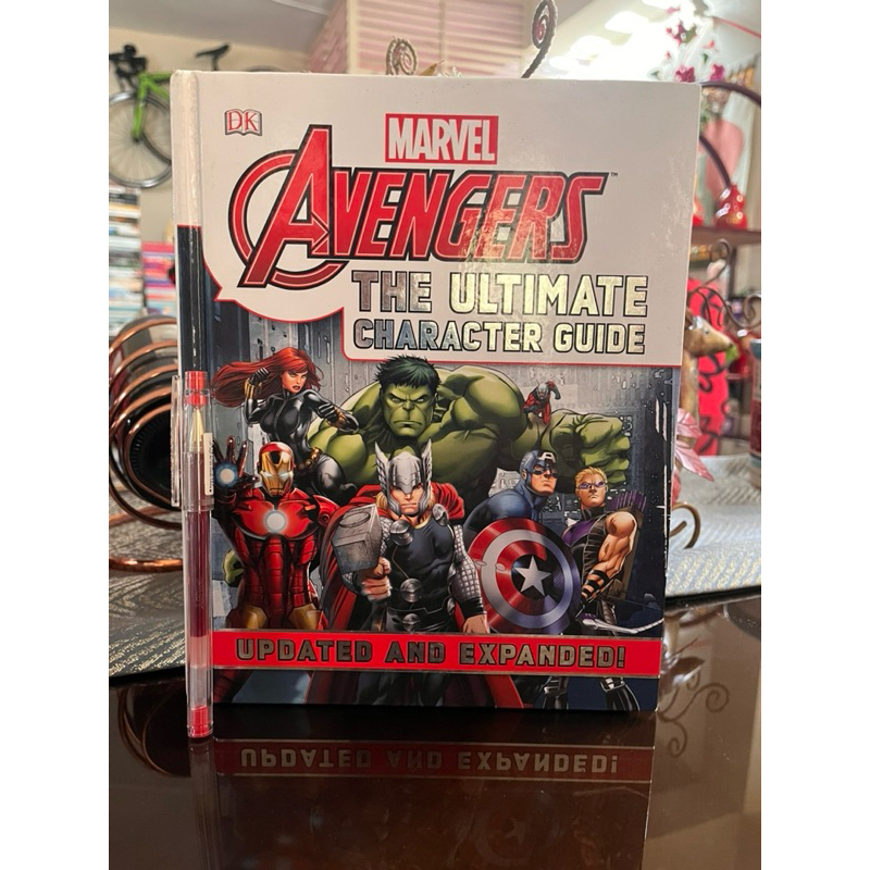 DK Marvel Avengers Ultimate Character Guide | Shopee Philippines