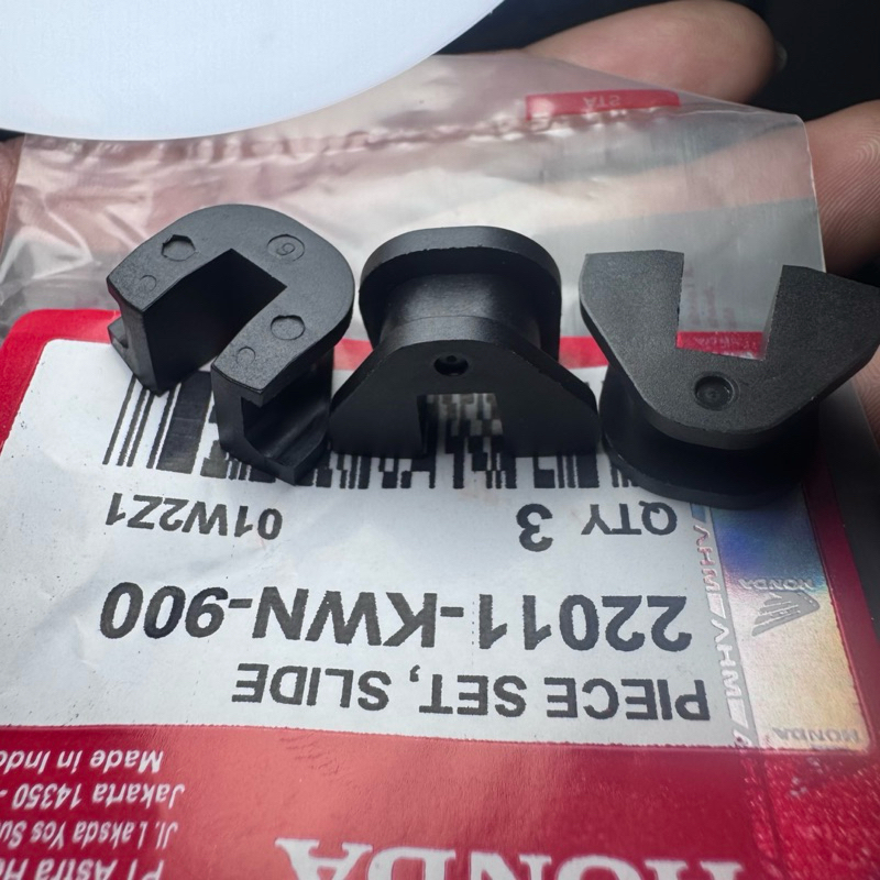 SLIDER PIECE FOR HONDA CLICK 125 150 160/ AIR BLADE 150 160 / PCX 150 ...