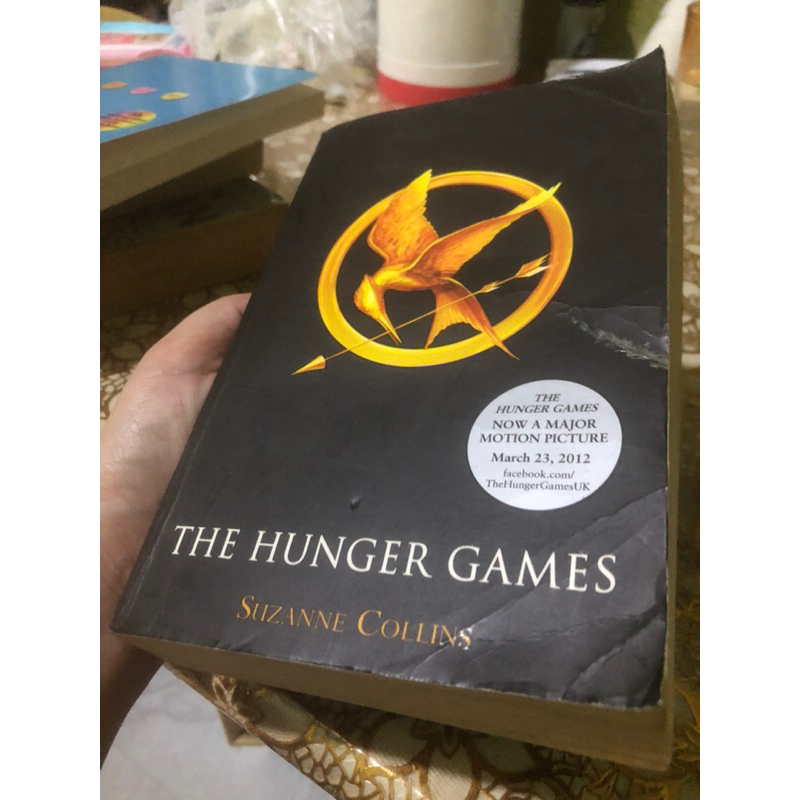 The hunger games by Suzanne Collins | Shopee Philippines