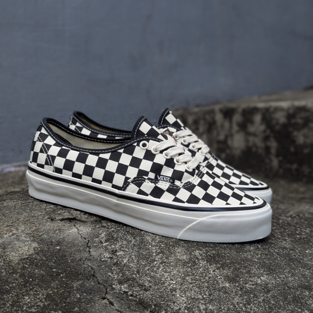 Authentic Reissue 44 Checkerboard Marshmallow | Shopee Philippines