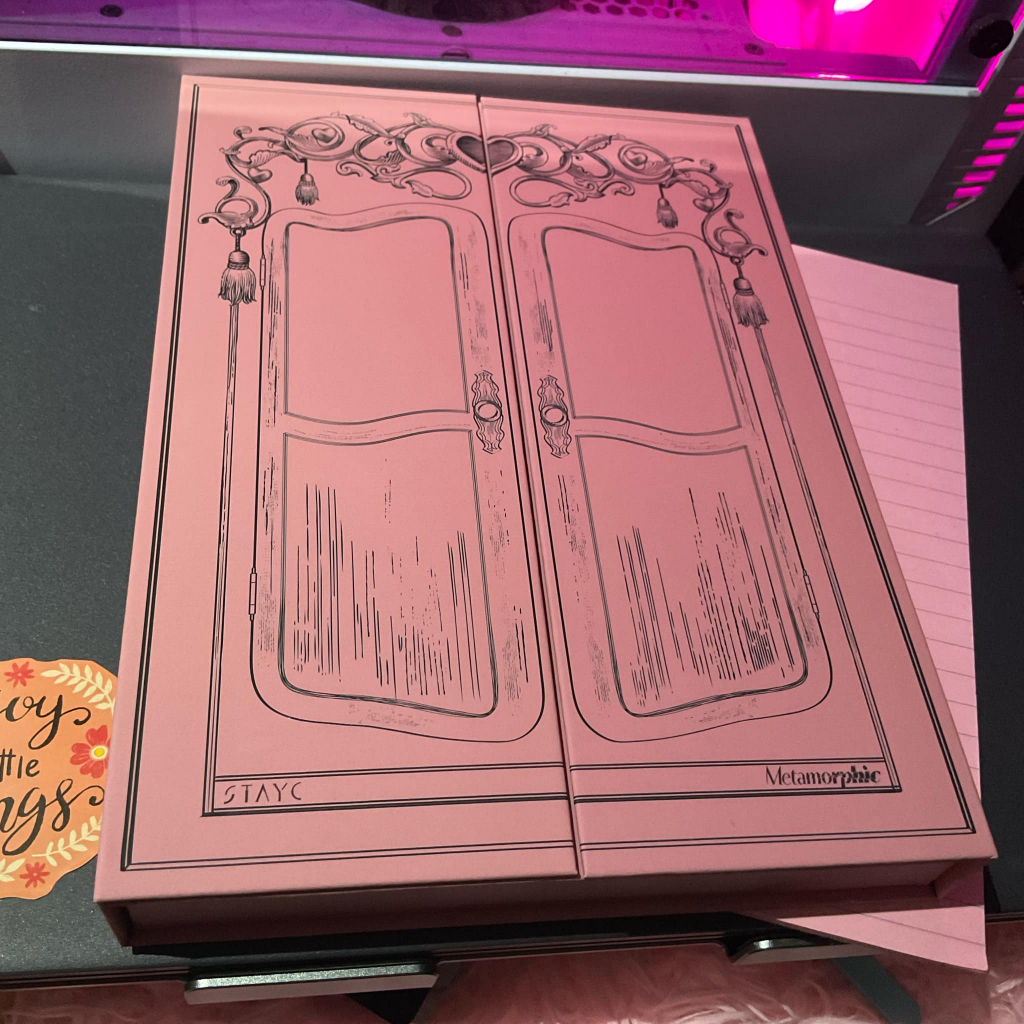 [OFFICIAL] STAYC METAMORPHIC UNSEALED STANDARD ALBUM WITH INCLUSIONS ...