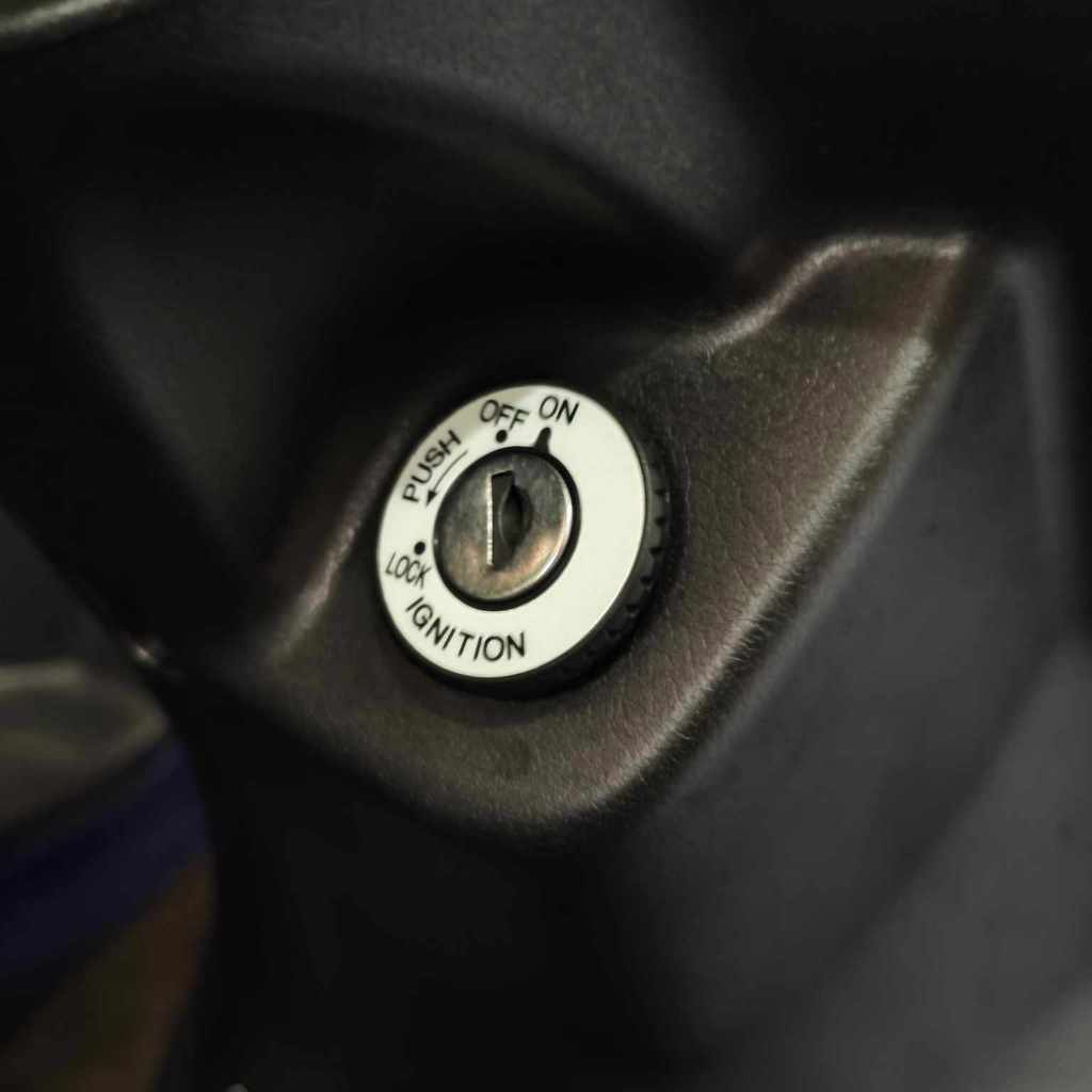 ORIGINAL YAMAHA IGNITION KEY CAP FOR MIO SPORTY ( GLOW IN THE DARK ...