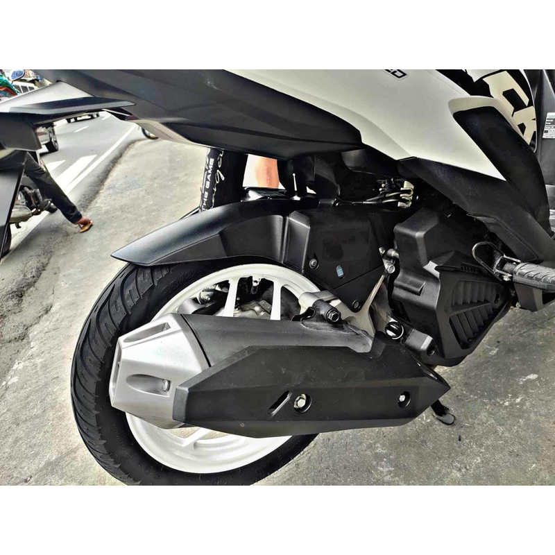 HONDA CLICK V1 V2 V3 V4 GENUINE OEM TIRE HUGGER Part No.80101-K66(K1F ...