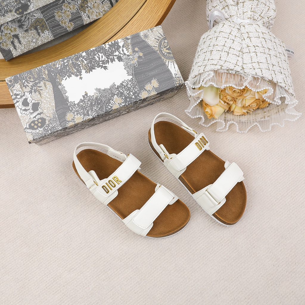 IHEN NEW SANDALS FOR WOMEN HIGH QUALITY WITH BOX CD666 | Shopee Philippines