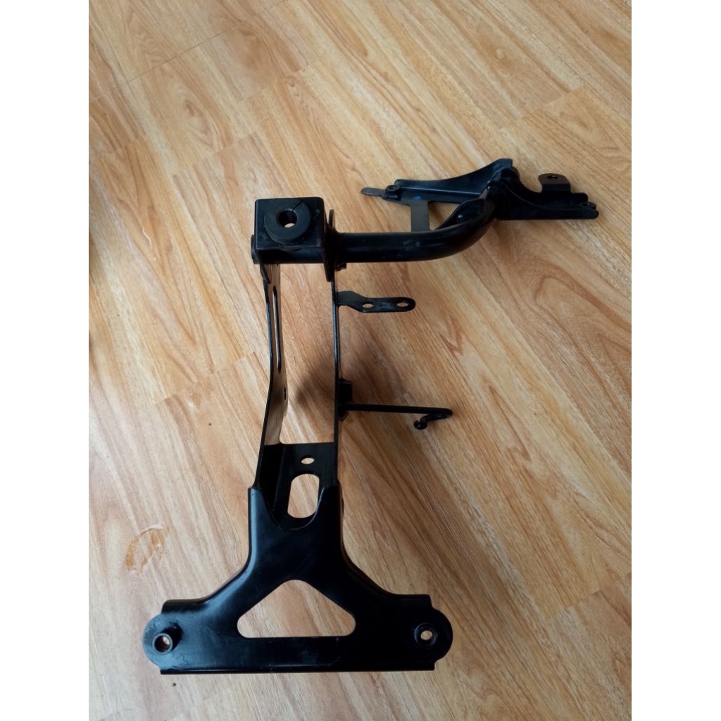 stay bracket click 125 v2 surplus orig | Shopee Philippines