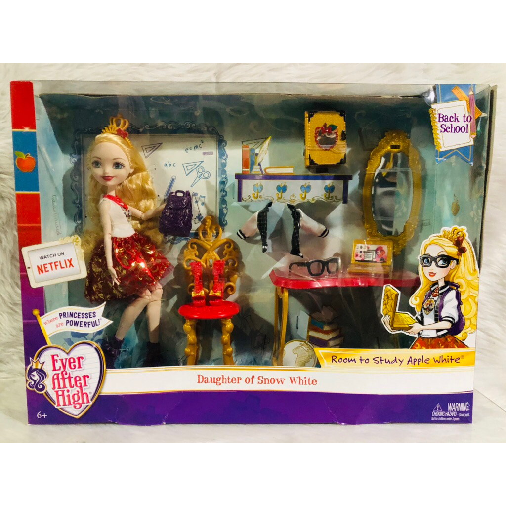 Ever After High- (Back to School) Room to Study Apple White Doll
