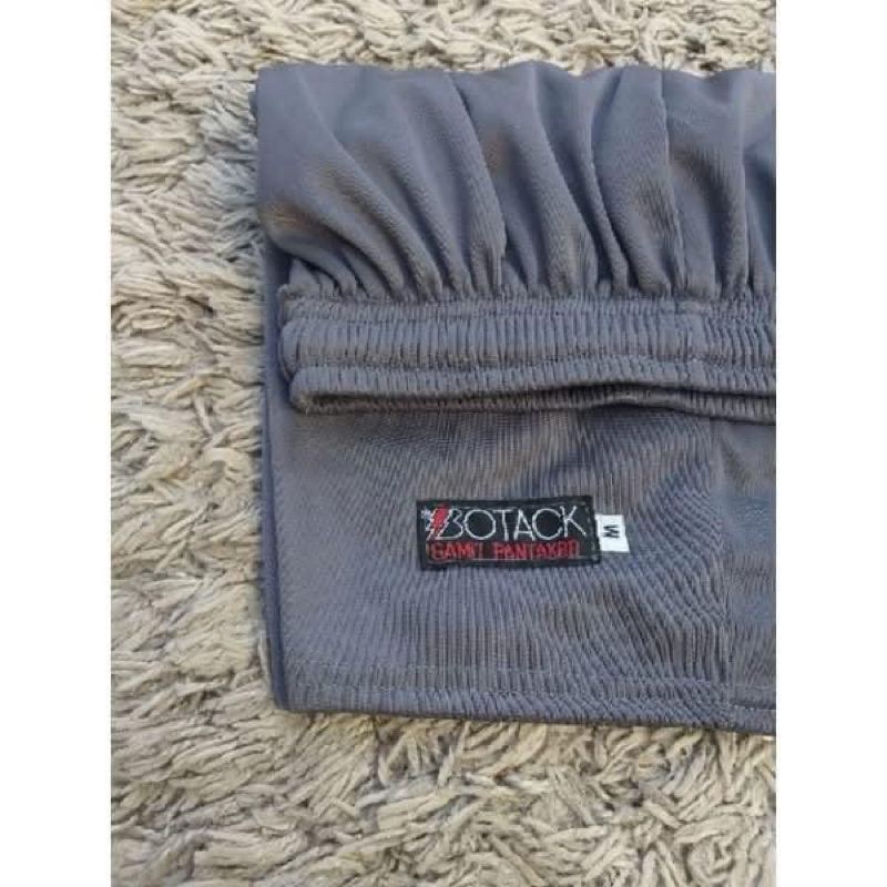 Botack shorts/athletic shorts gamit pantakbo with net brief sa loob ...