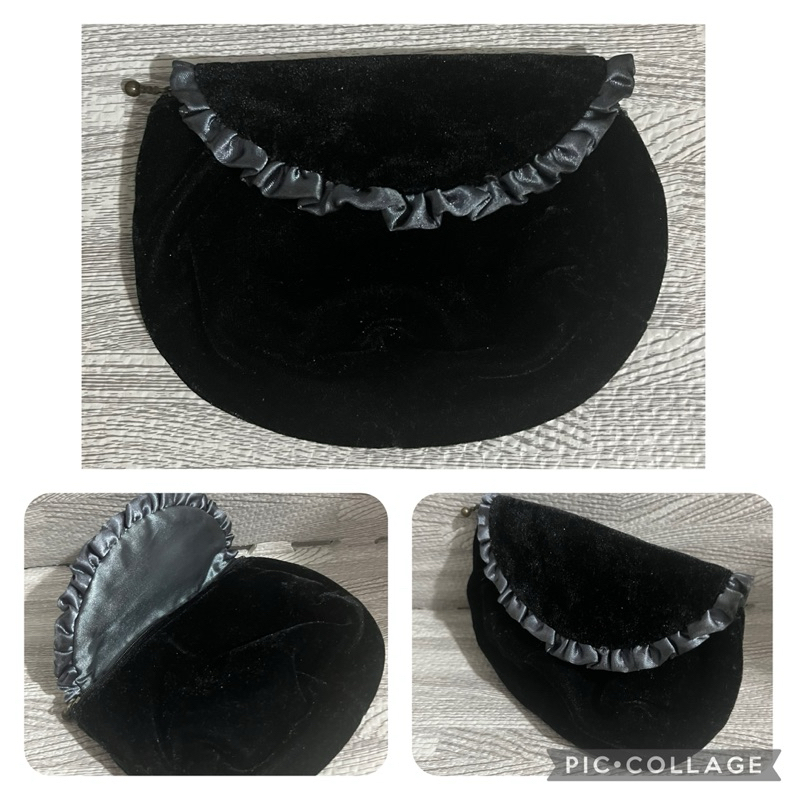 Elegant Black Velvet Envelope-Style Pouch with Lace Accent Japan ...