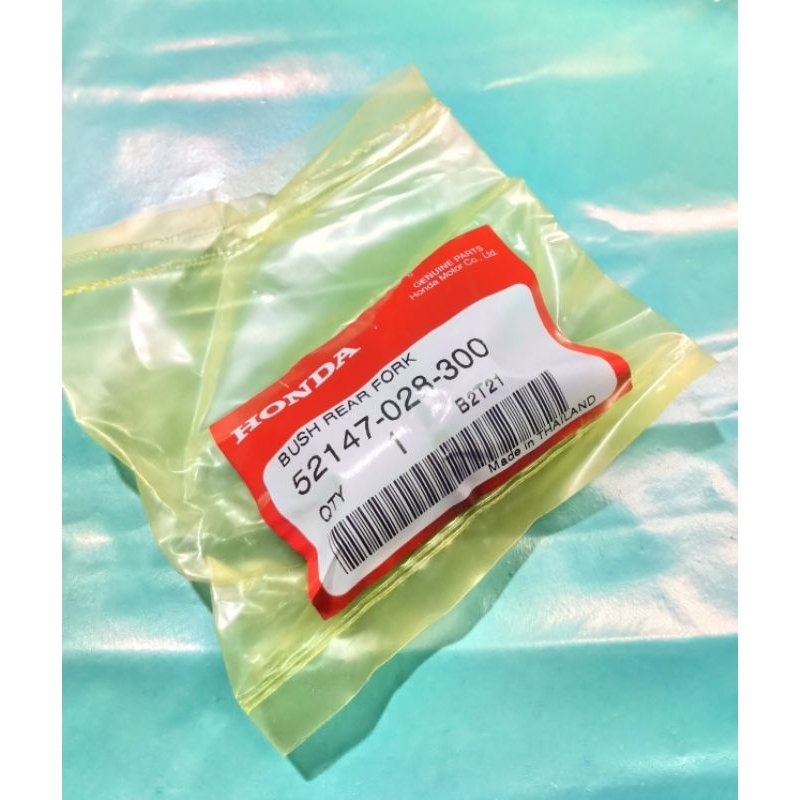 thumbnail image 2 of 2x Swing Arm Bushing Set For Honda CL70, SL100, CB125, XL100 & More – Replaces 52147-028-300 2 of 5