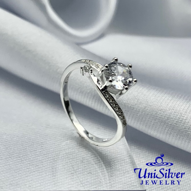 Unisilver 925 Sterling Silver Round Cubic Zirconia Engagement Ring ...