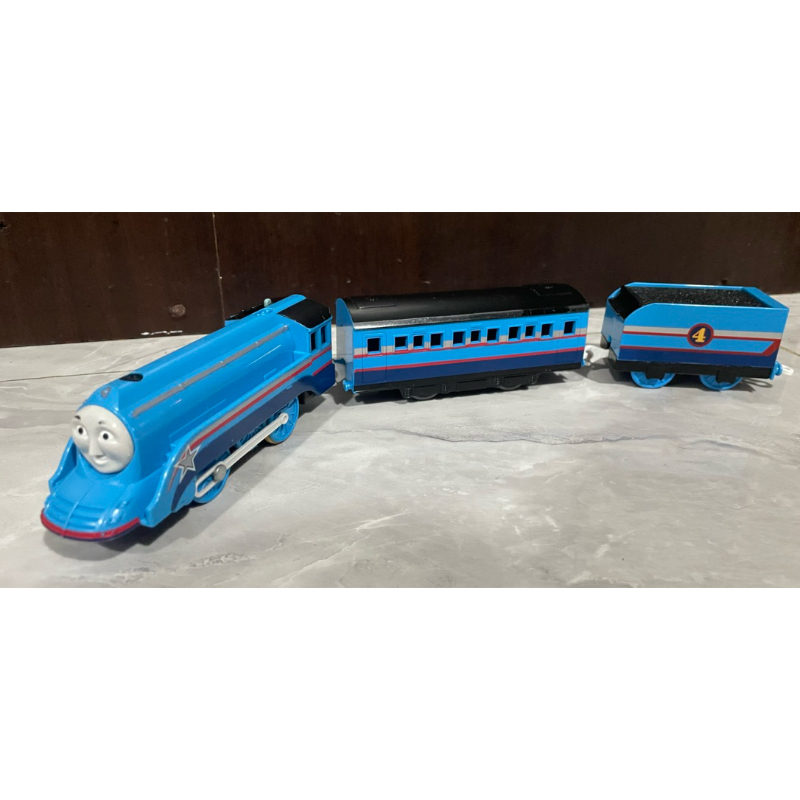 Thomas & Friends Tomy Motorized Shooting Star Gordon Trackmaster Train ...