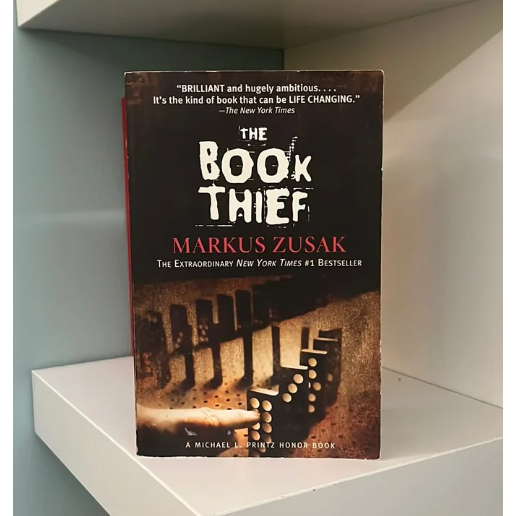 The Book Thief by Markus Zusak (Paperback) | Shopee Philippines