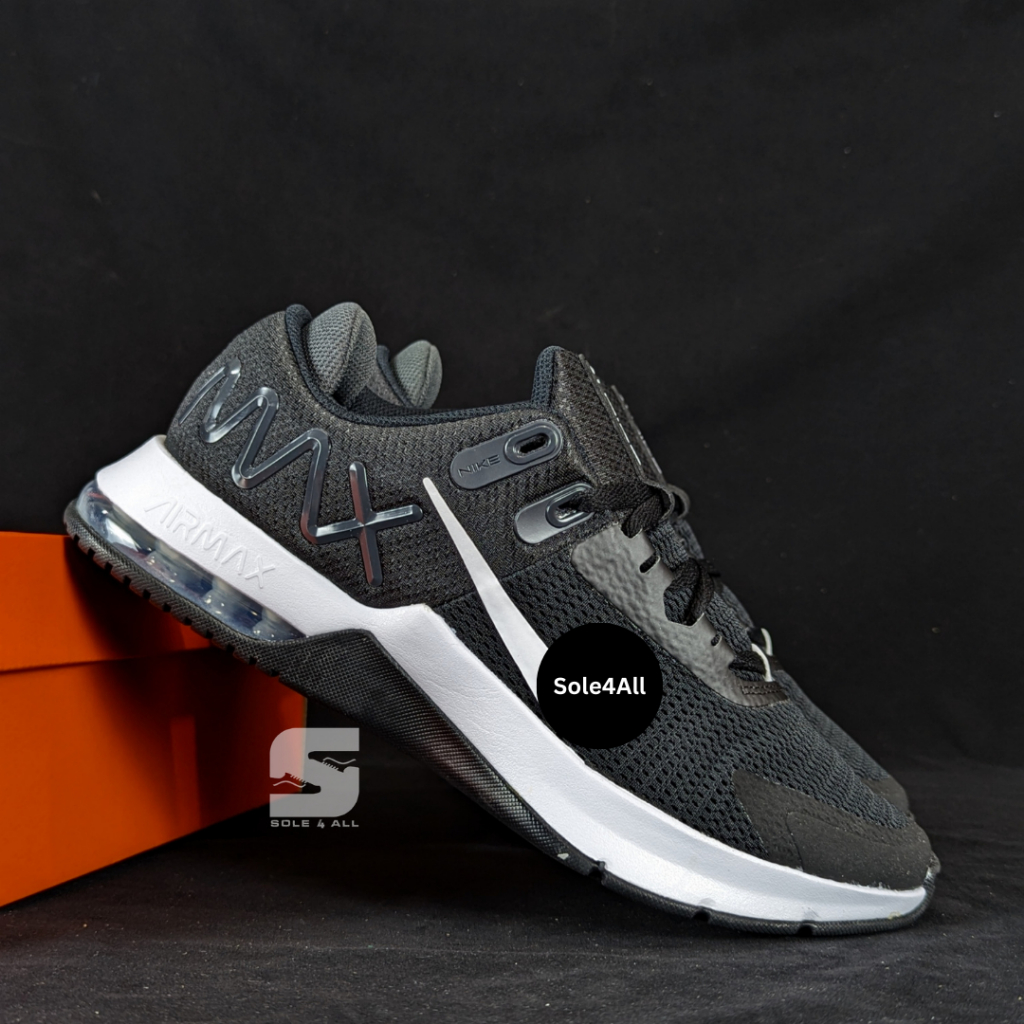 AM Alpha Trainer 4 Black/White | Shopee Philippines