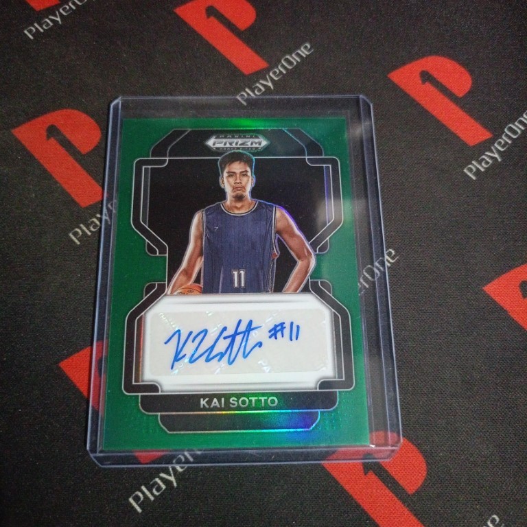 NBA カード カイリー auto プリズム 直筆サイン うまい グリーン キャブス 