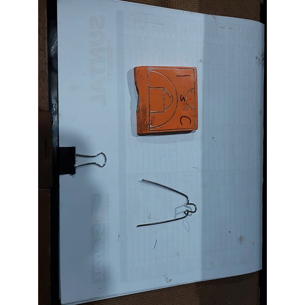 HEAD LIGHT CLIP MOTORCYCLE PART - 9 PESOS ONLY - INVENTORY SALE ...
