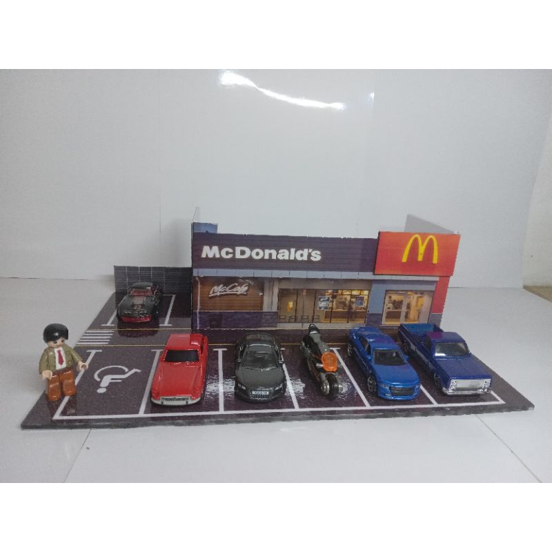 mcdo mcdonalds printed car diorama for 1:64 scale diecast cars | Shopee ...